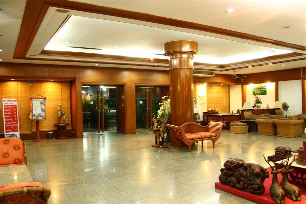 Thapaeplacehotel チエンマイ エクステリア 写真