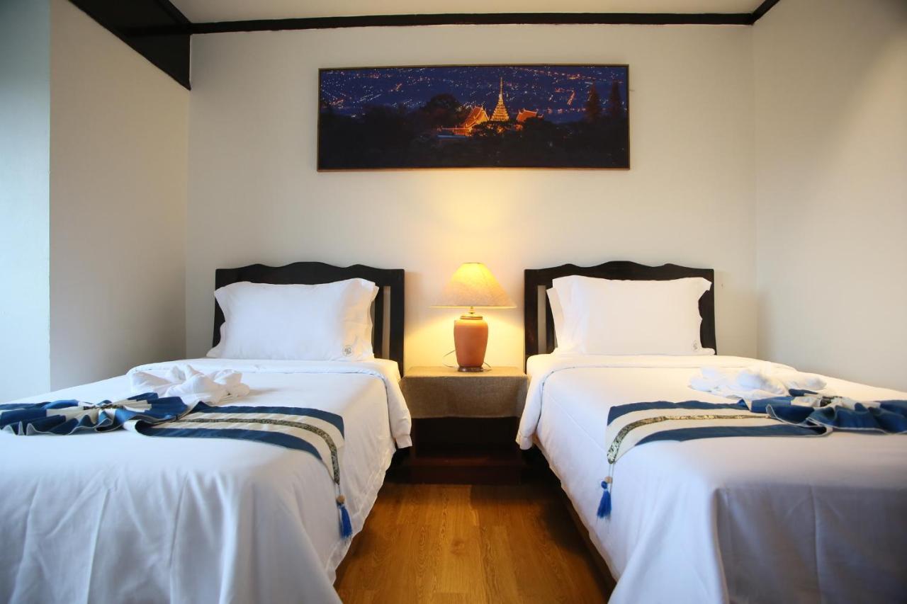 Thapaeplacehotel チエンマイ エクステリア 写真