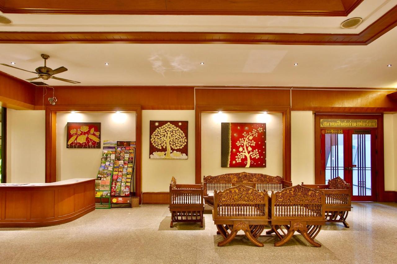 Thapaeplacehotel チエンマイ エクステリア 写真