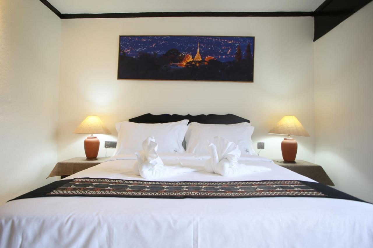 Thapaeplacehotel チエンマイ エクステリア 写真
